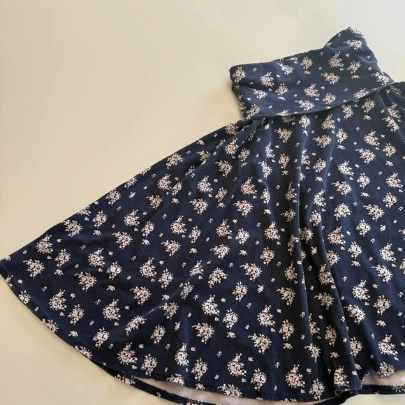 J Crew- Fold over Circle Skirt- Navy- Floral- Midi- Women’s- Women’s Medium - Picture 1 of 14